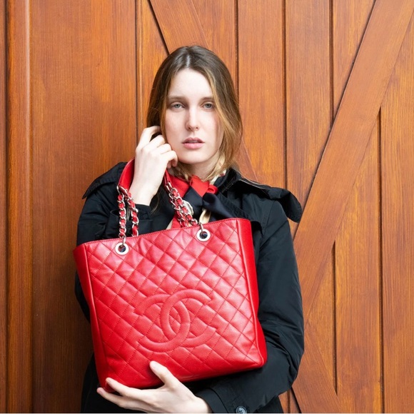 RARE!!! CHANEL PST XL RED QUILTED CAVIAR - Picture 16 of 16
